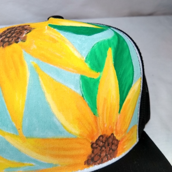 Hand painted hat - Picture 3 of 4